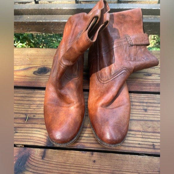 Very little wear. - Picture 2 of 6